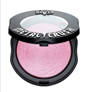 Kat Von D Vegan Beauty Metal Crush Extreme Highlighter in Roseschock (pink) NEW